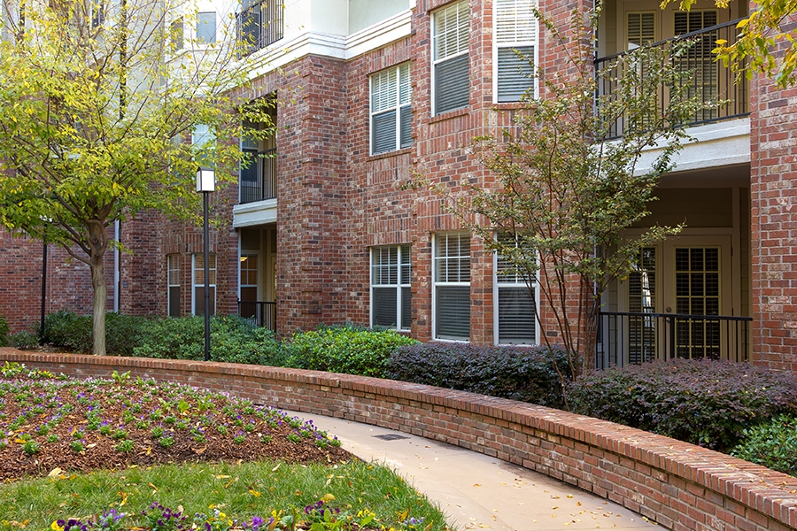 Savannah Midtown uCribs